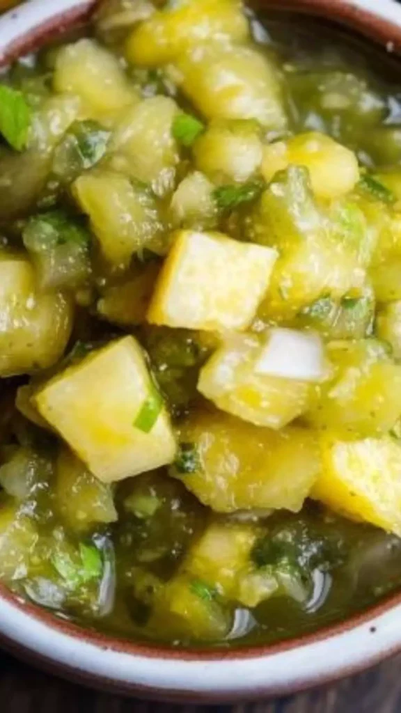 Abuelo’s Tomatillo Pineapple Salsa Recipe
