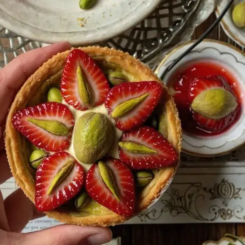 strawberry and pistachio tart copycat recipe